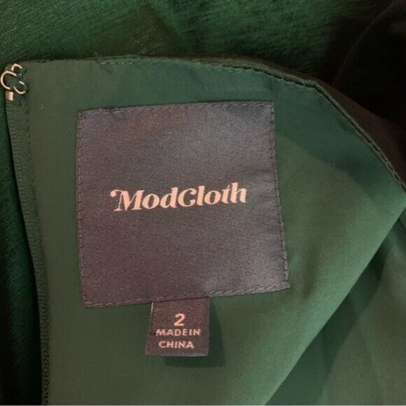 ModCloth‎ Emerald Green Fit And Flare Party Dress Sleeveless Back Zipper Size 2 - Picture 8 of 9